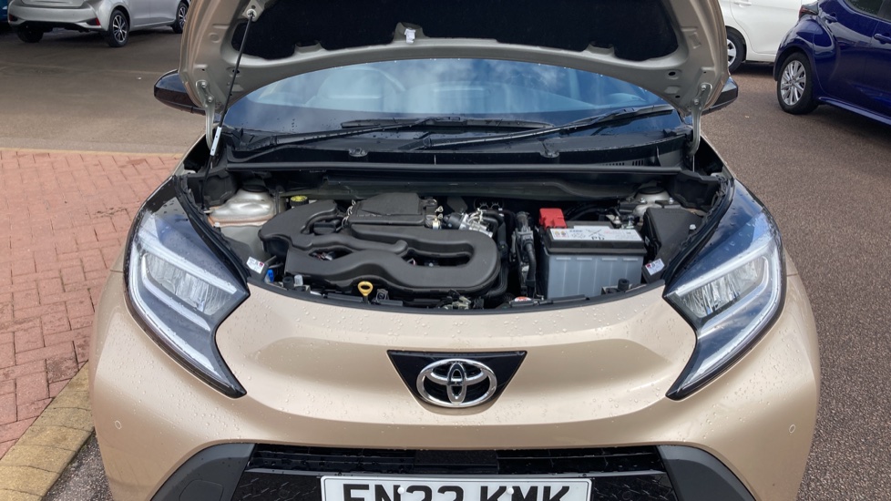 Toyota Aygo X 1.0 VVT-i Exclusive 5dr Petrol Hatchback - Image 8