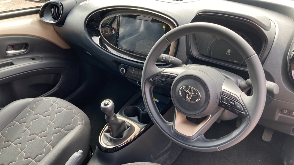 Toyota Aygo X 1.0 VVT-i Exclusive 5dr Petrol Hatchback - Image 11