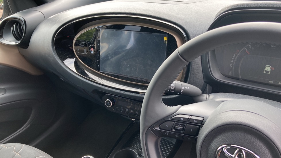 Toyota Aygo X 1.0 VVT-i Exclusive 5dr Petrol Hatchback - Image 14