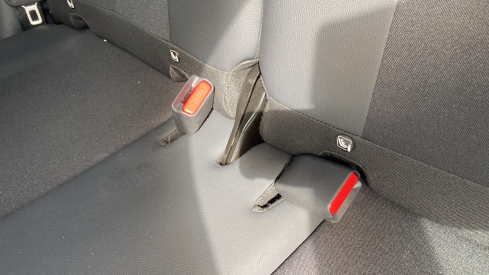 Toyota Aygo X 1.0 VVT-i Exclusive 5dr Petrol Hatchback - Image 17