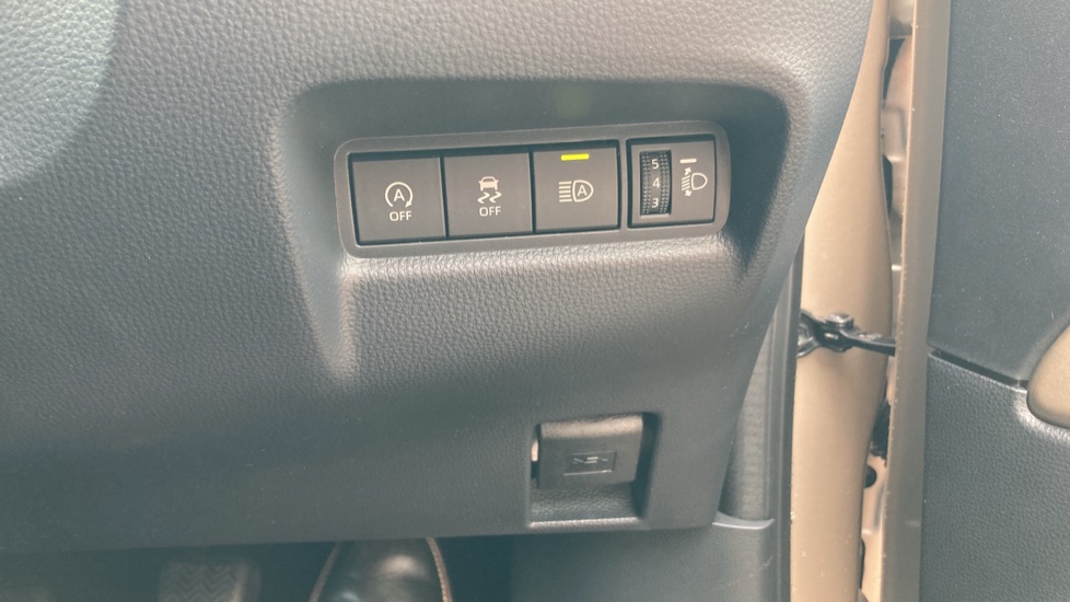 Toyota Aygo X 1.0 VVT-i Exclusive 5dr Petrol Hatchback - Image 27