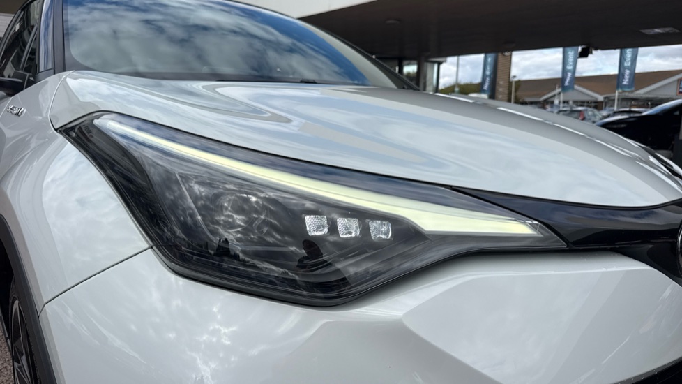Toyota C-HR 1.8 Hybrid GR Sport 5dr CVT Hybrid Hatchback - Image 20
