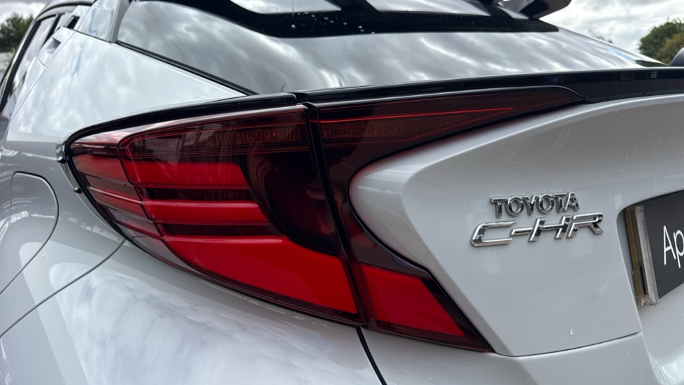 Toyota C-HR 1.8 Hybrid GR Sport 5dr CVT Hybrid Hatchback - Image 21