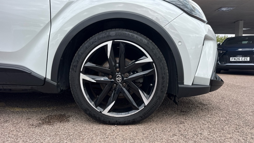 Toyota C-HR 1.8 Hybrid GR Sport 5dr CVT Hybrid Hatchback - Image 25