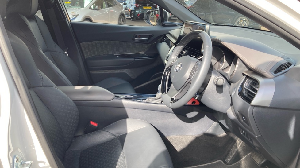 Toyota C-HR 1.8 Hybrid Excel 5dr CVT Hybrid Hatchback - Image 12