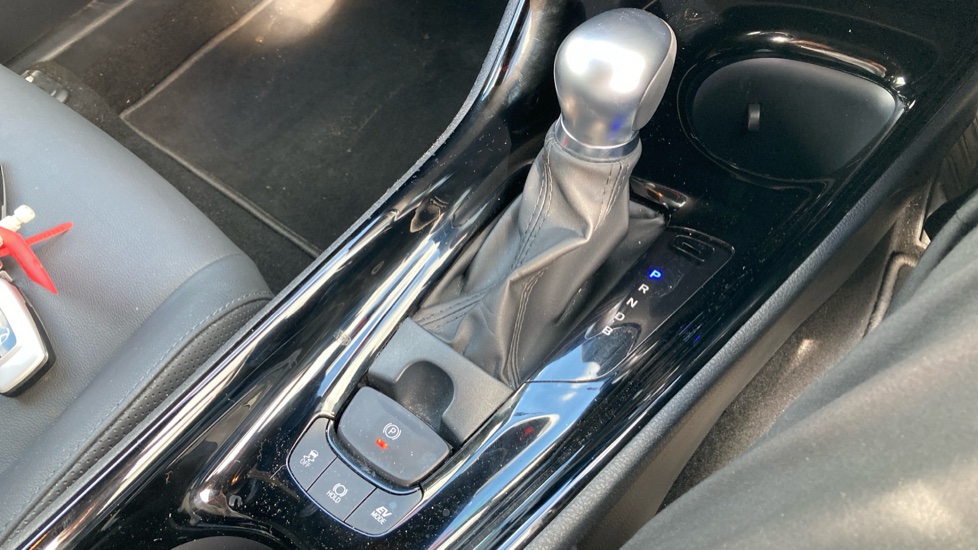 Toyota C-HR 1.8 Hybrid Excel 5dr CVT Hybrid Hatchback - Image 31