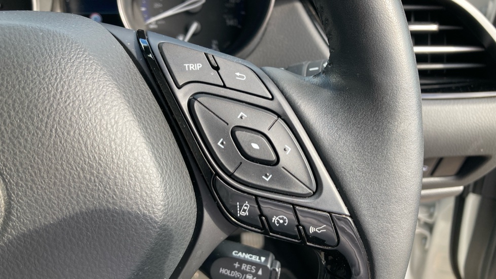 Toyota C-HR 1.8 Hybrid Excel 5dr CVT Hybrid Hatchback - Image 33