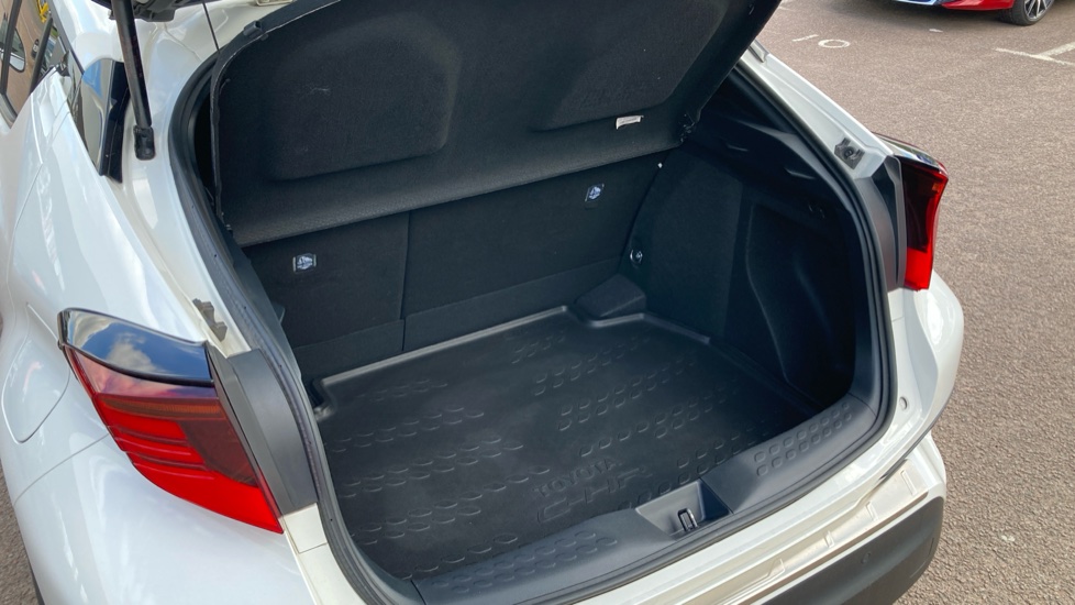 Toyota C-HR 1.8 Hybrid Excel 5dr CVT Hybrid Hatchback - Image 47