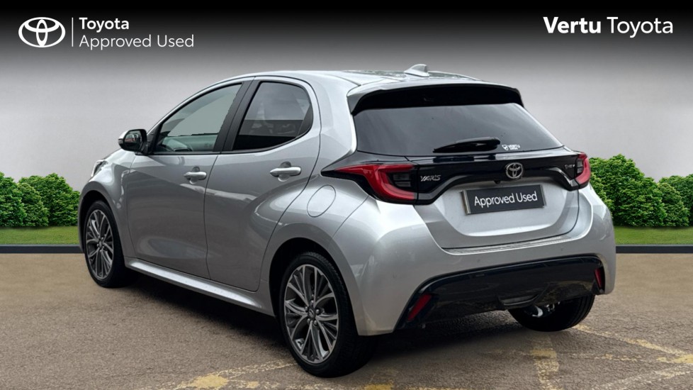 Toyota Yaris 1.5 Hybrid Excel 5dr CVT Hybrid Hatchback - Image 4
