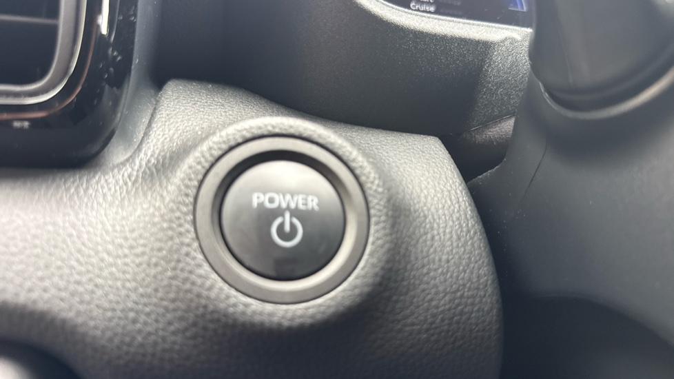 Toyota Yaris 1.5 Hybrid Excel 5dr CVT Hybrid Hatchback - Image 16