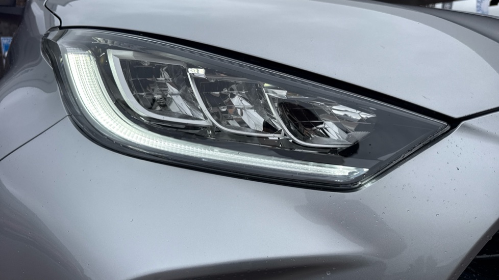 Toyota Yaris 1.5 Hybrid Excel 5dr CVT Hybrid Hatchback - Image 20
