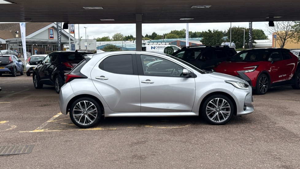 Toyota Yaris 1.5 Hybrid Excel 5dr CVT Hybrid Hatchback - Image 23