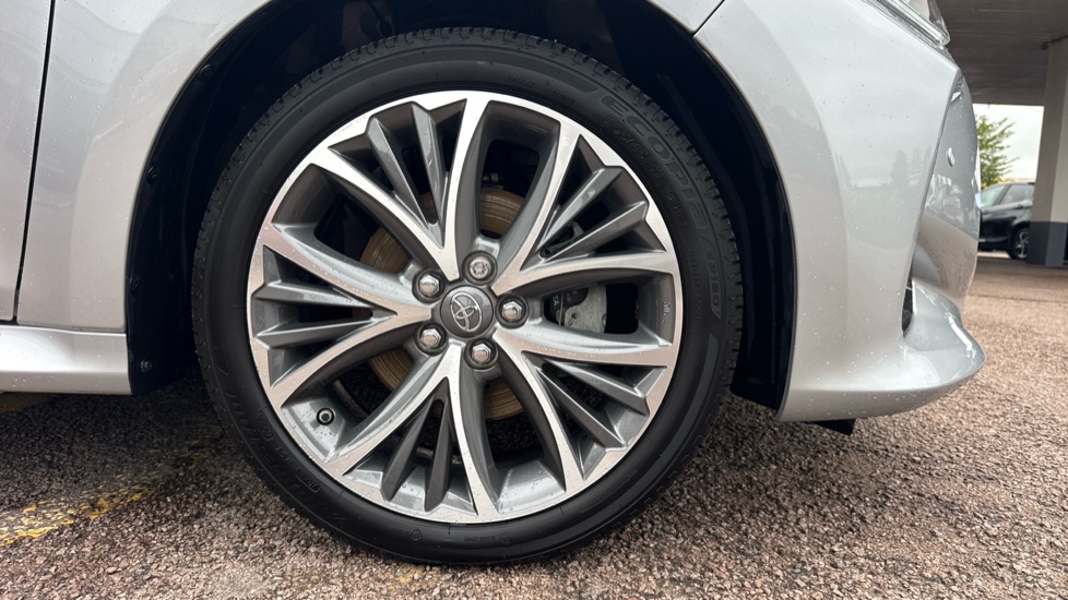 Toyota Yaris 1.5 Hybrid Excel 5dr CVT Hybrid Hatchback - Image 25