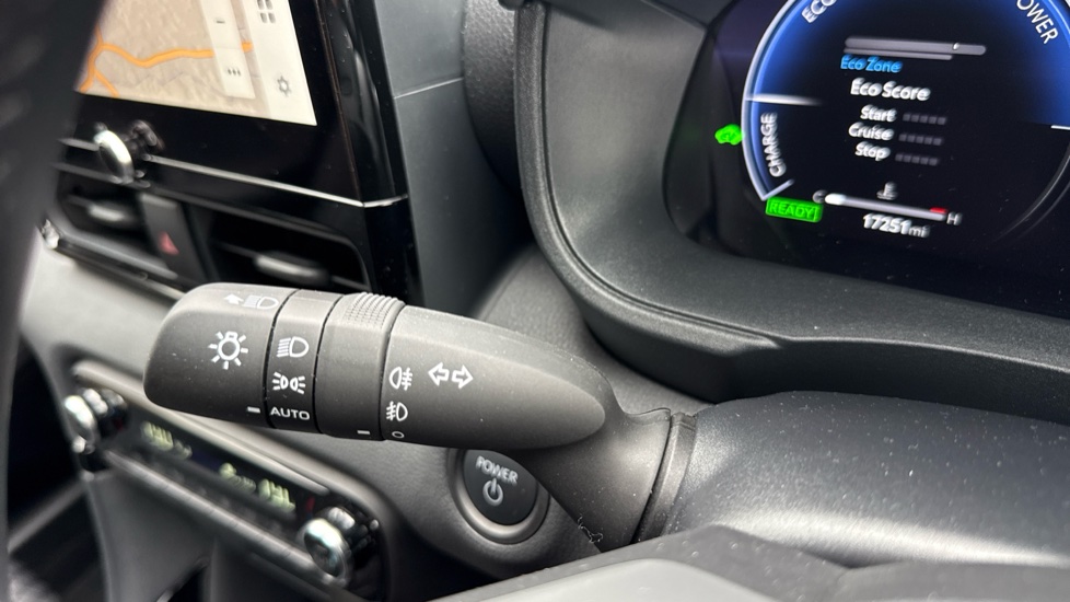Toyota Yaris 1.5 Hybrid Excel 5dr CVT Hybrid Hatchback - Image 33