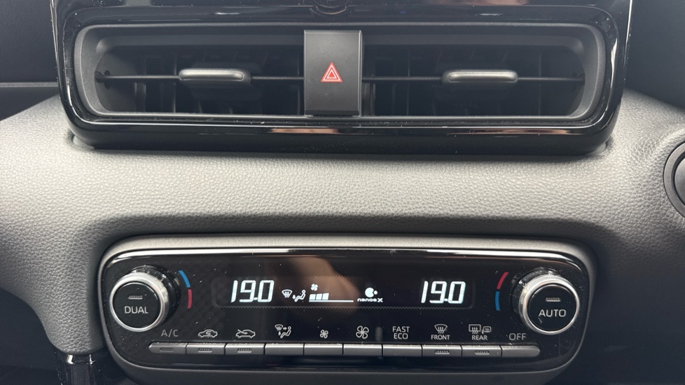 Toyota Yaris 1.5 Hybrid Excel 5dr CVT Hybrid Hatchback - Image 35
