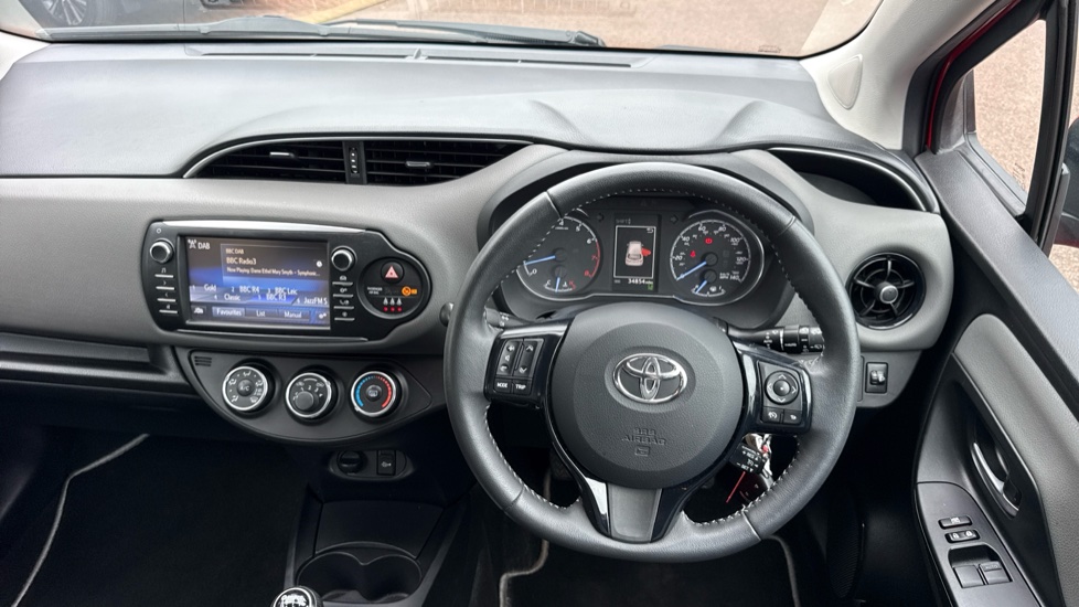 Toyota Yaris 1.5 VVT-i Icon 5dr Petrol Hatchback - Image 6