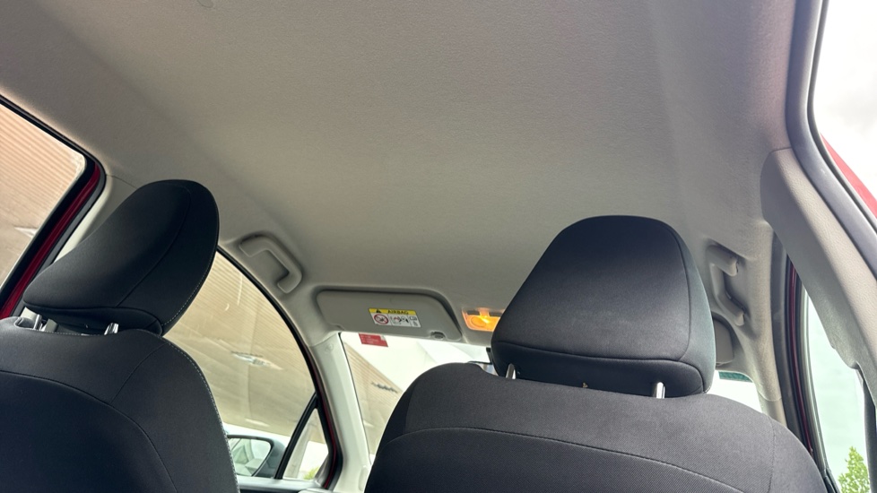 Toyota Yaris 1.5 VVT-i Icon 5dr Petrol Hatchback - Image 19