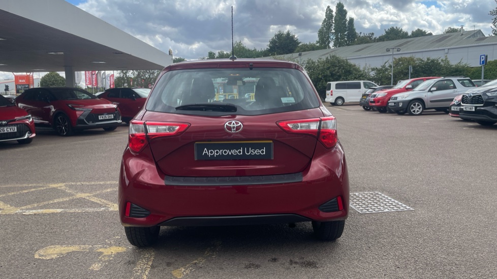 Toyota Yaris 1.5 VVT-i Icon 5dr Petrol Hatchback - Image 26