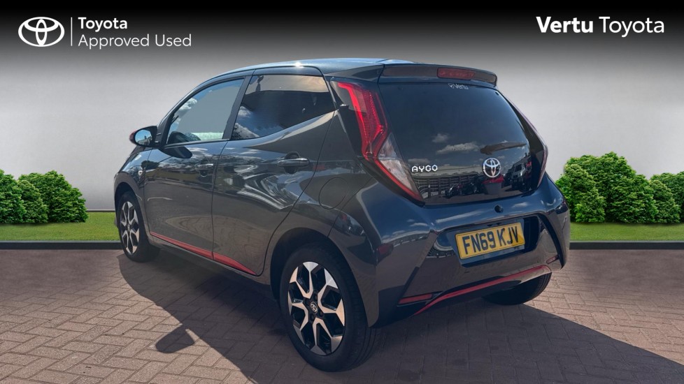 Toyota Aygo 1.0 VVT-i X-Trend 5dr Petrol Hatchback - Image 4