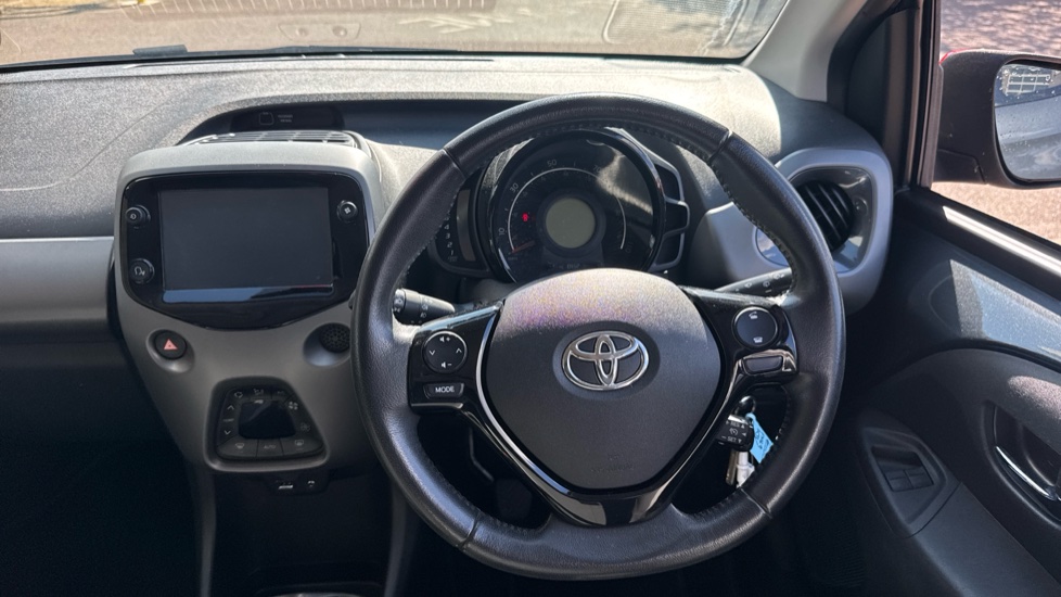 Toyota Aygo 1.0 VVT-i X-Trend 5dr Petrol Hatchback - Image 7
