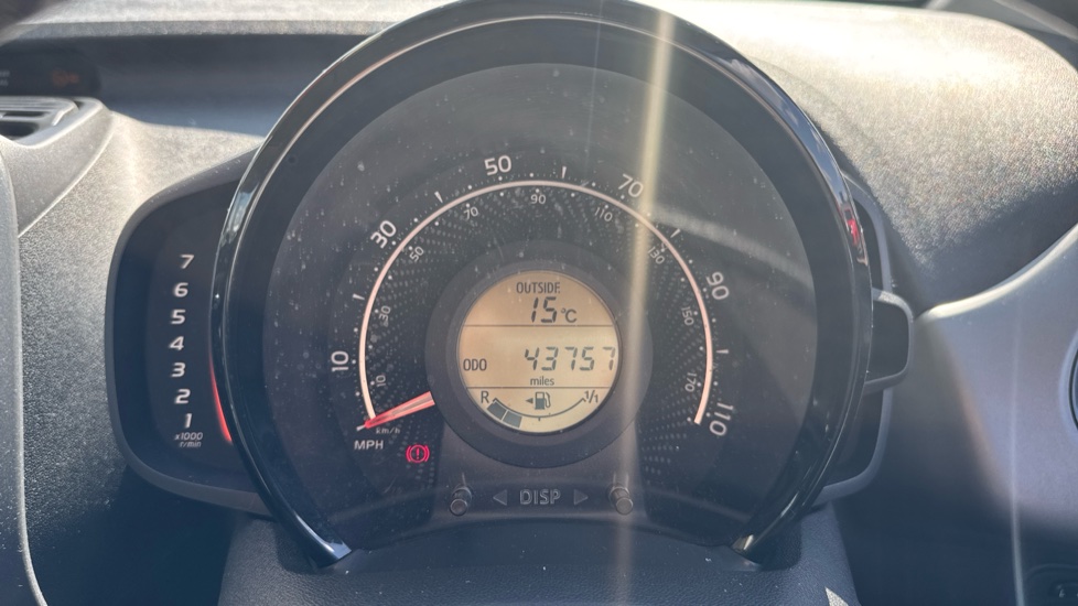 Toyota Aygo 1.0 VVT-i X-Trend 5dr Petrol Hatchback - Image 11