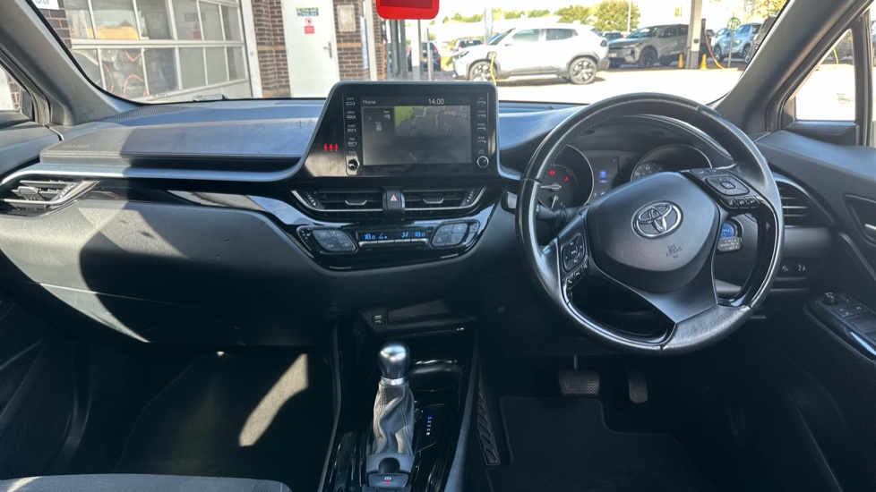 Toyota C-HR 1.8 Hybrid Design 5dr CVT Hybrid Hatchback - Image 6