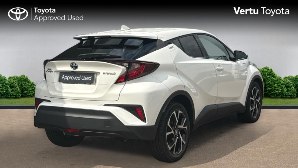 Toyota C-HR 1.8 Hybrid Design 5dr CVT Hybrid Hatchback - Image 2