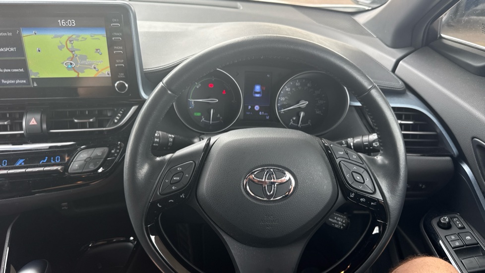 Toyota C-HR 1.8 Hybrid Design 5dr CVT Hybrid Hatchback - Image 10