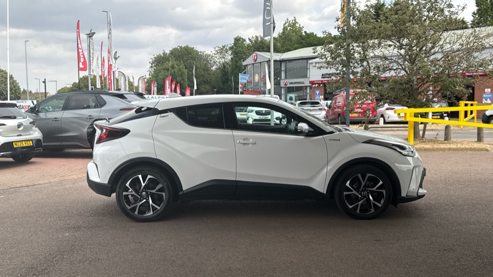 Toyota C-HR 1.8 Hybrid Design 5dr CVT Hybrid Hatchback - Image 23