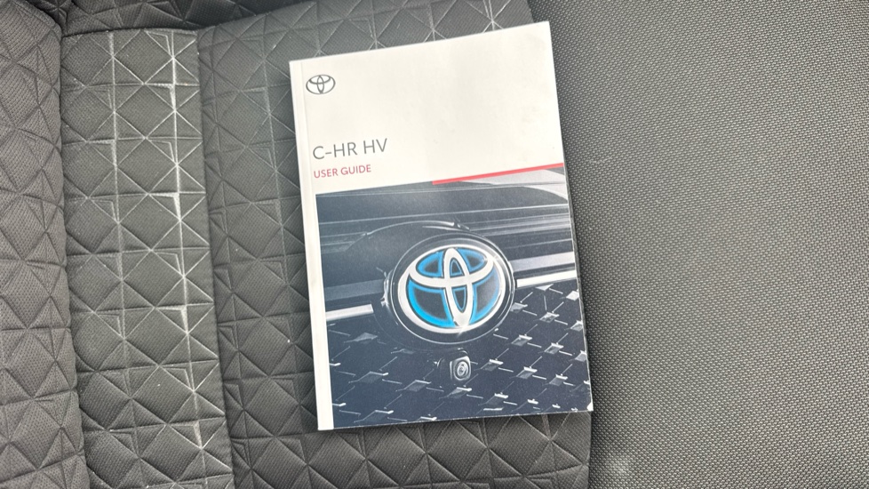 Toyota C-HR 1.8 Hybrid Design 5dr CVT Hybrid Hatchback - Image 27