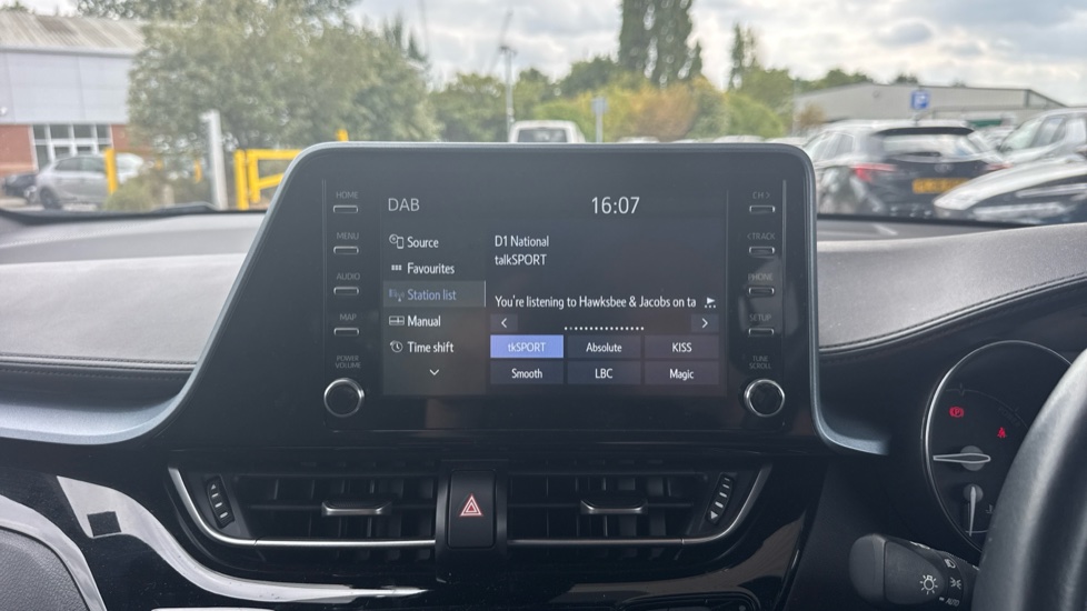 Toyota C-HR 1.8 Hybrid Design 5dr CVT Hybrid Hatchback - Image 43