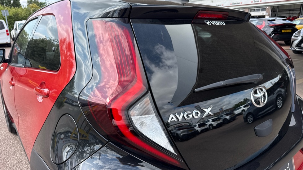 Toyota Aygo X 1.0 VVT-i Edge 5dr Petrol Hatchback - Image 21