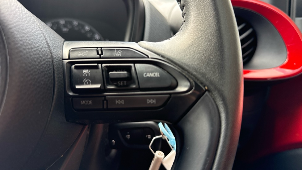 Toyota Aygo X 1.0 VVT-i Edge 5dr Petrol Hatchback - Image 31