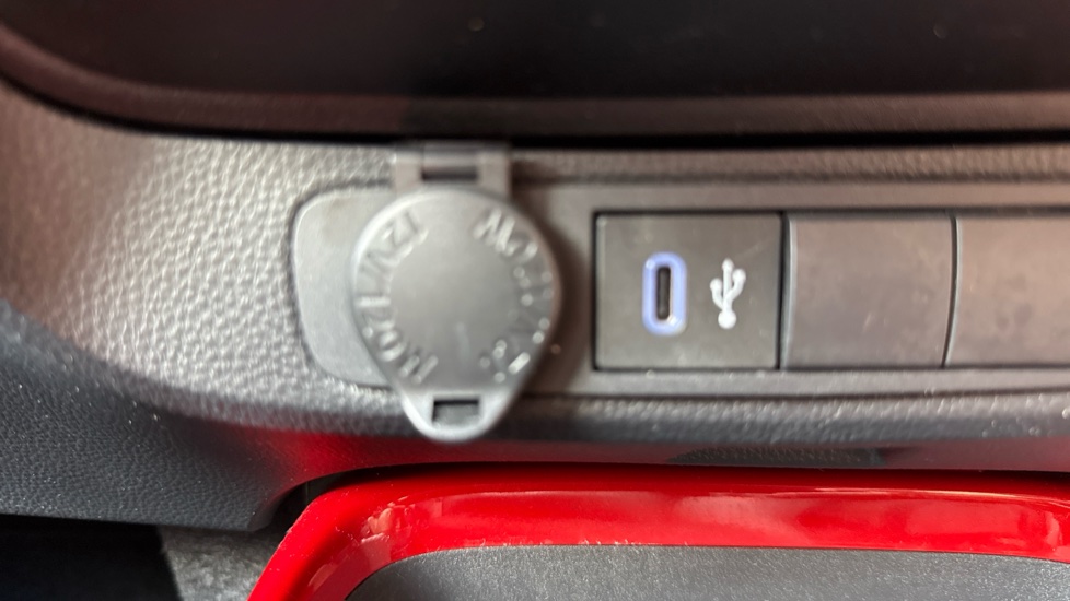 Toyota Aygo X 1.0 VVT-i Edge 5dr Petrol Hatchback - Image 38