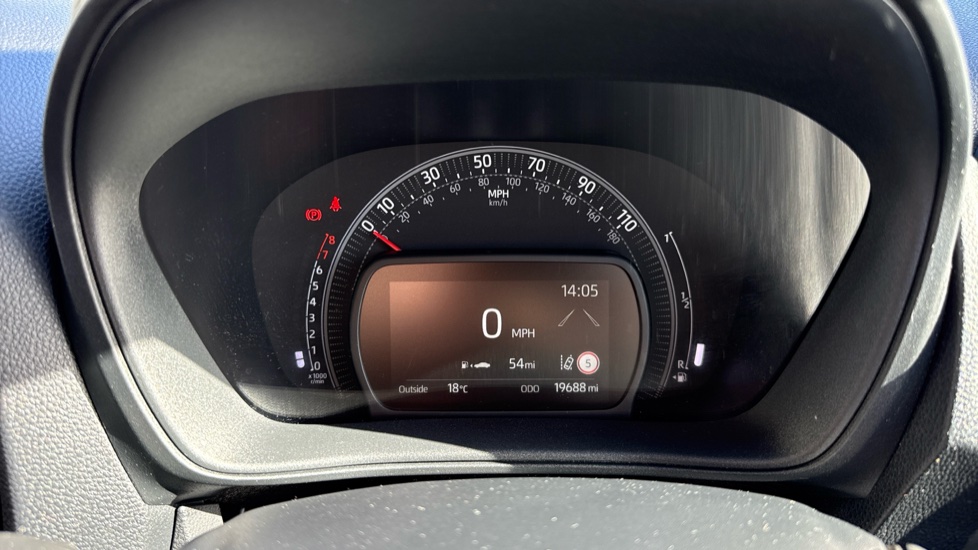 Toyota Aygo X 1.0 VVT-i Edge 5dr Petrol Hatchback - Image 11