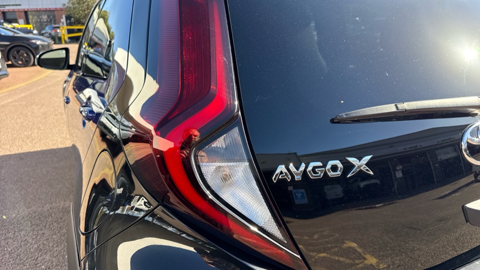 Toyota Aygo X 1.0 VVT-i Edge 5dr Petrol Hatchback - Image 21