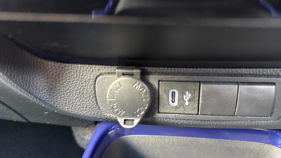 Toyota Aygo X 1.0 VVT-i Edge 5dr Petrol Hatchback - Image 37