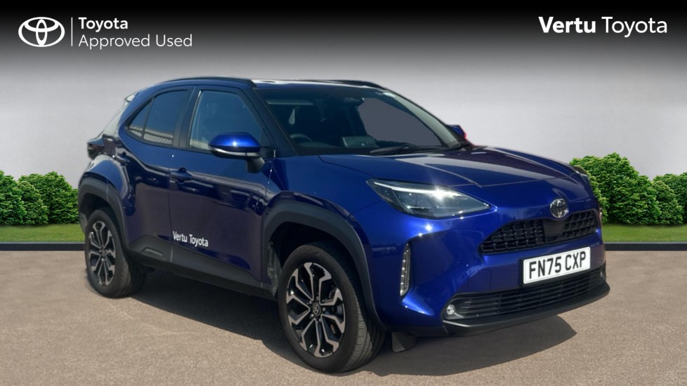 Toyota Yaris Cross 1.5 Hybrid Design 5dr CVT Hybrid Estate - Image 1
