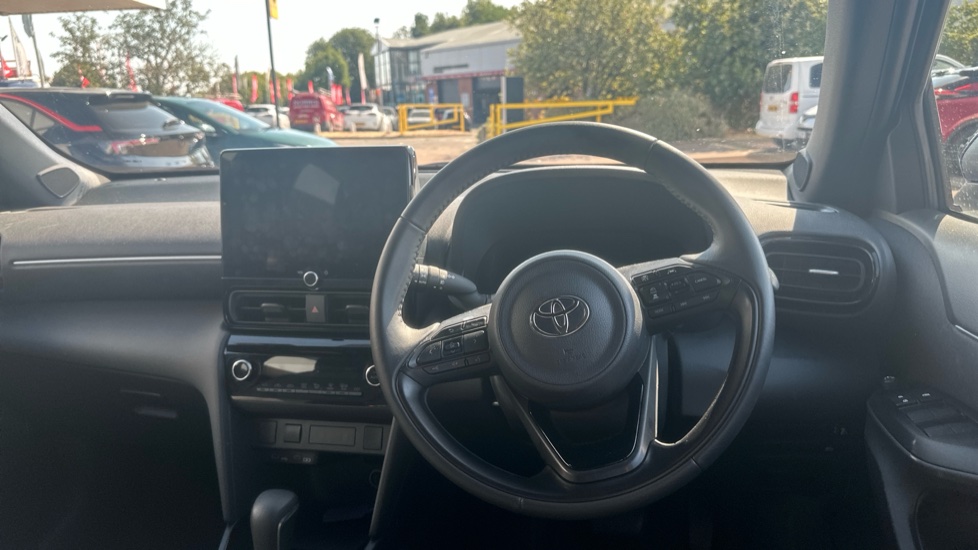 Toyota Yaris Cross 1.5 Hybrid Design 5dr CVT Hybrid Estate - Image 7