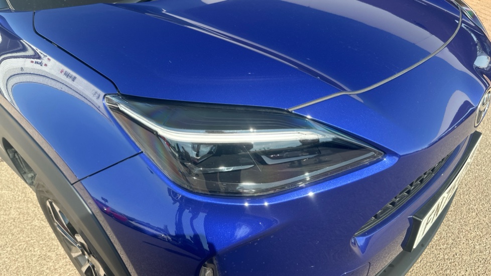 Toyota Yaris Cross 1.5 Hybrid Design 5dr CVT Hybrid Estate - Image 20