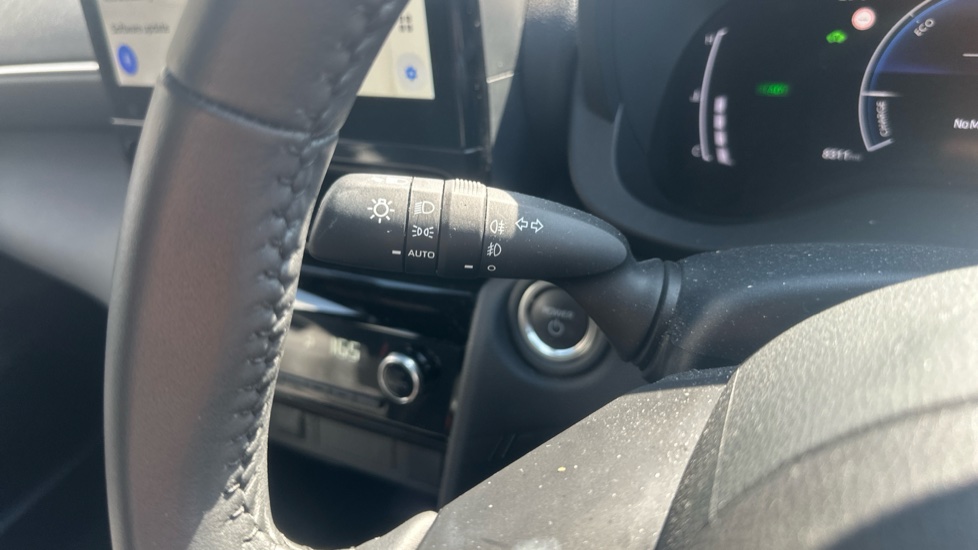 Toyota Yaris Cross 1.5 Hybrid Design 5dr CVT Hybrid Estate - Image 42