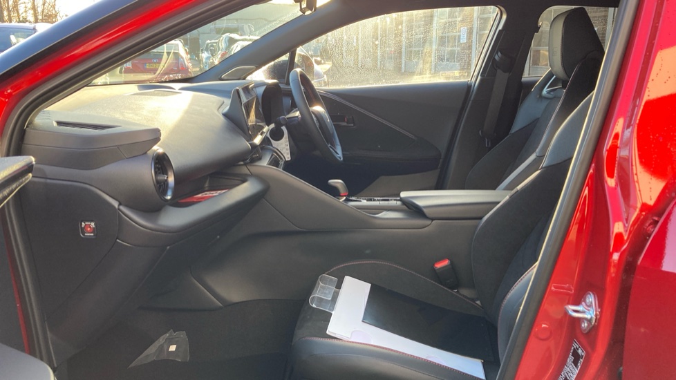 Toyota C-HR 2.0 PHEV GR Sport 5dr CVT Hatchback - Image 10