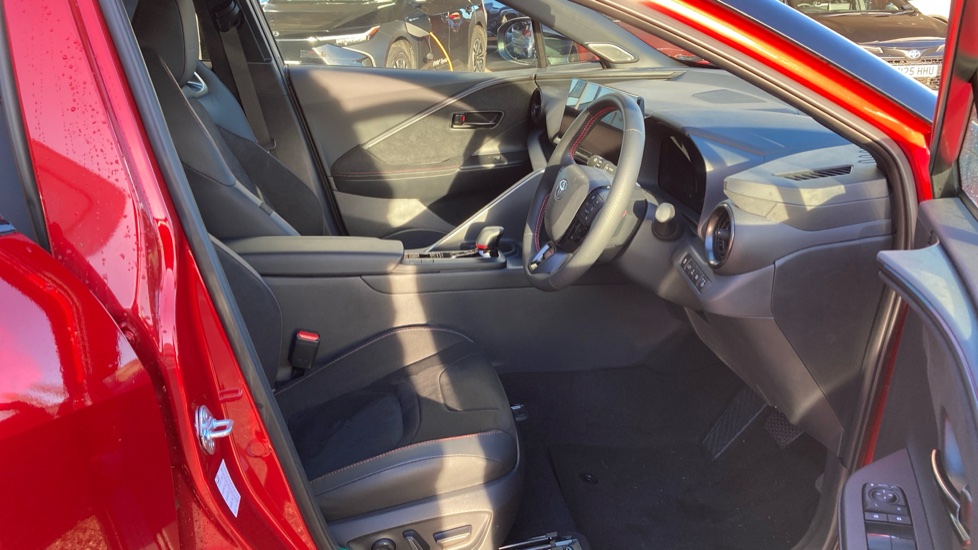 Toyota C-HR 2.0 PHEV GR Sport 5dr CVT Hatchback - Image 11