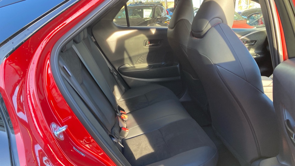 Toyota C-HR 2.0 PHEV GR Sport 5dr CVT Hatchback - Image 12