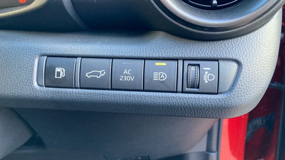 Toyota C-HR 2.0 PHEV GR Sport 5dr CVT Hatchback - Image 30