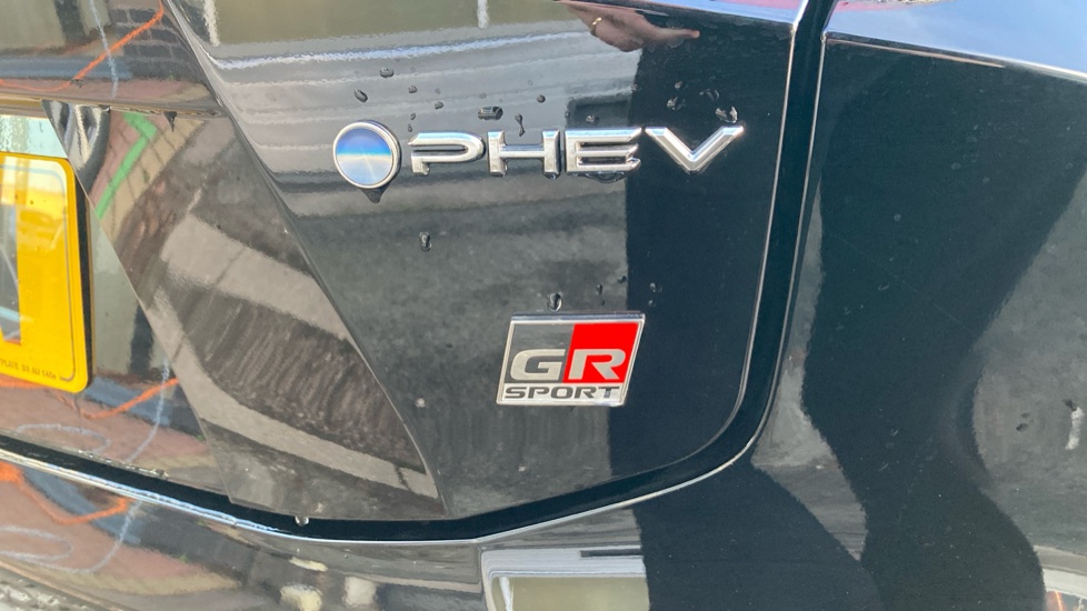 Toyota C-HR 2.0 PHEV GR Sport 5dr CVT Hatchback - Image 48