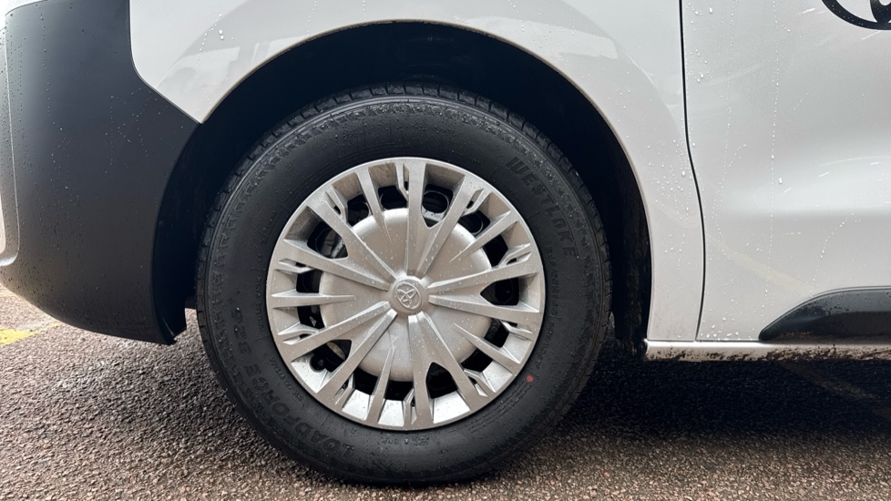 Toyota Proace L1 Diesel 1.5D 120 Icon Van - Image 18