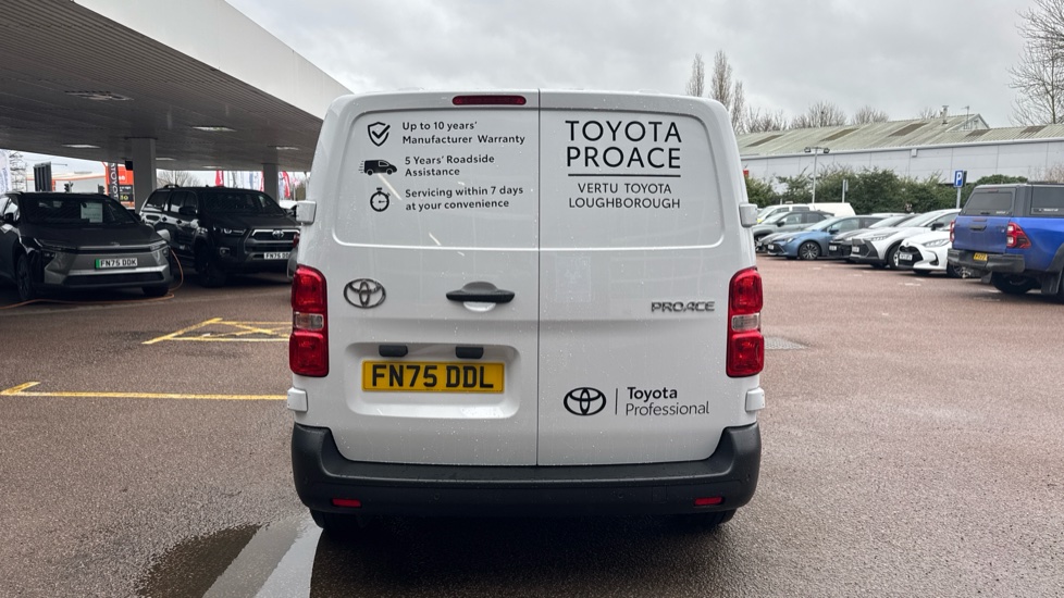 Toyota Proace L1 Diesel 1.5D 120 Icon Van - Image 19