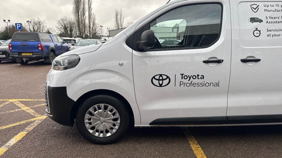 Toyota Proace L1 Diesel 1.5D 120 Icon Van - Image 33