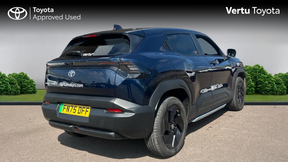Toyota Urbancruiser 128kW Design 61kWh 5dr Auto Electric Estate - Image 2